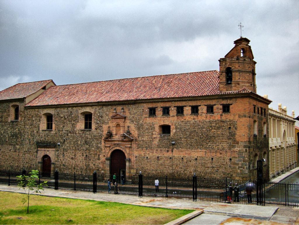 Iglesia de Santa Clara (Museo Iglesia Santa Clara)