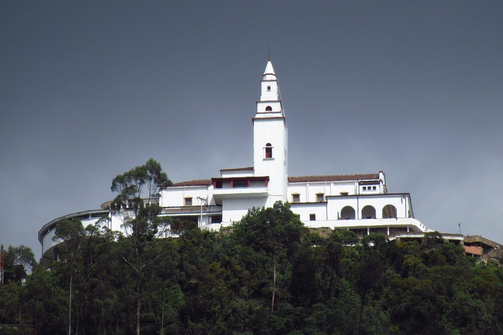 Basílica Santuario del Señor Caído de Monserrate