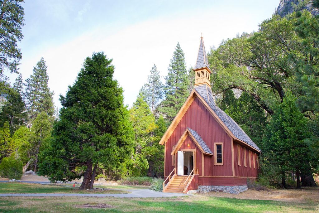 Capilla del Valle Yosemite