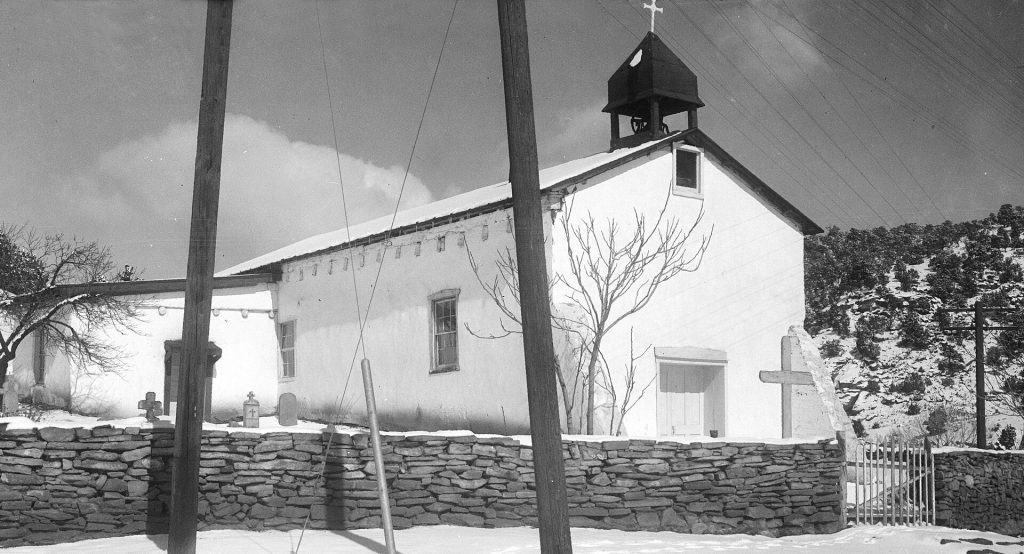 Iglesia y Cementerio de Nuestra Señora de la Luz (Cañoncito)