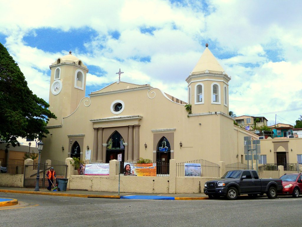 Iglesia de San Carlos Borromeo (Aguadilla)
